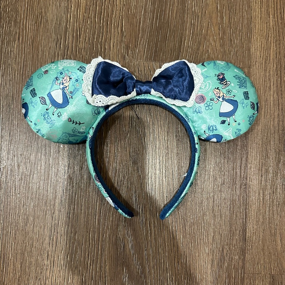 Disney Alice in Wonderland Headband